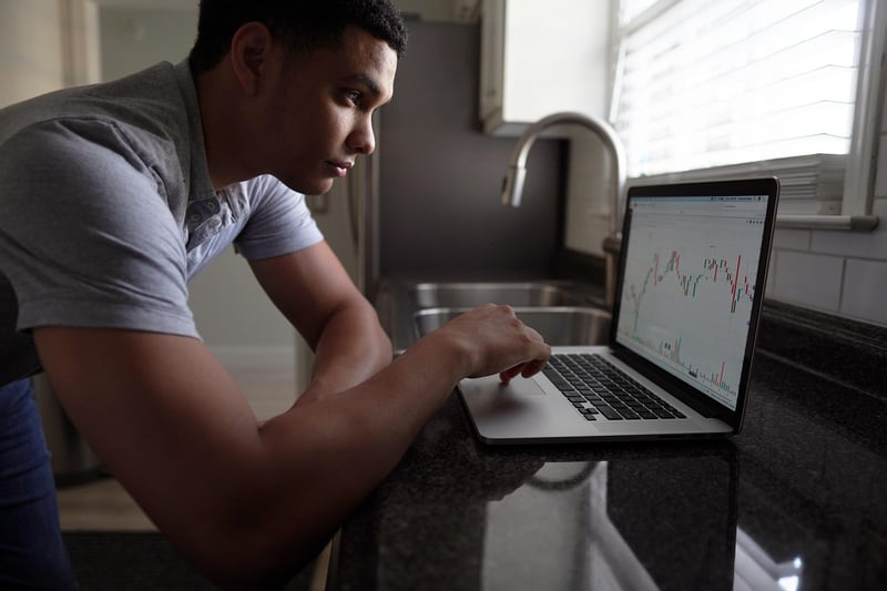 Découvrez comment TradeGPT 360 Evex révolutionne l'analyse financière en 2026