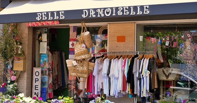 Quels sont les différents types de signalétique utilisés dans les magasins ?
